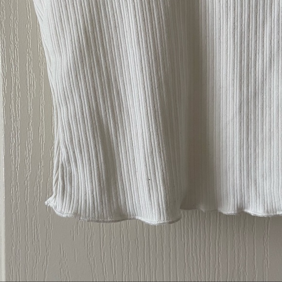 ✨3/$15✨shein button front tank top - Picture 5 of 8